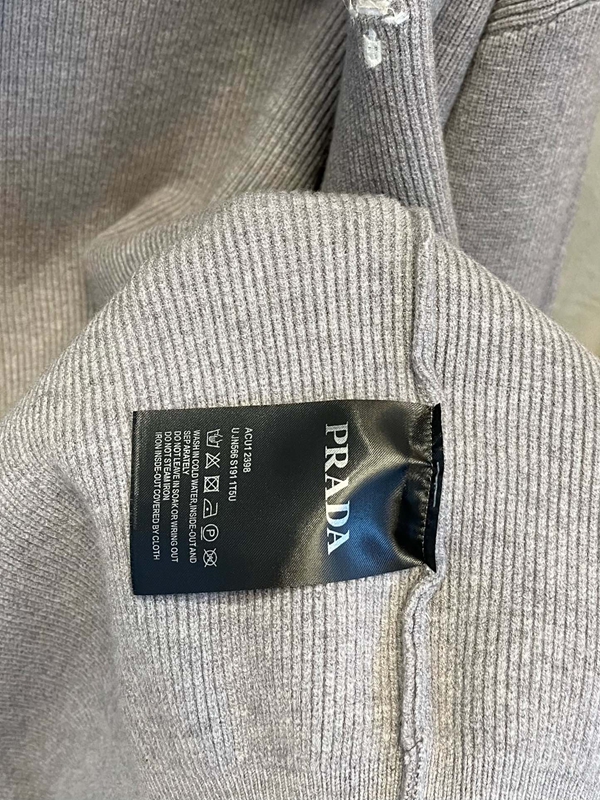 ブランドセーター角部分ディテール